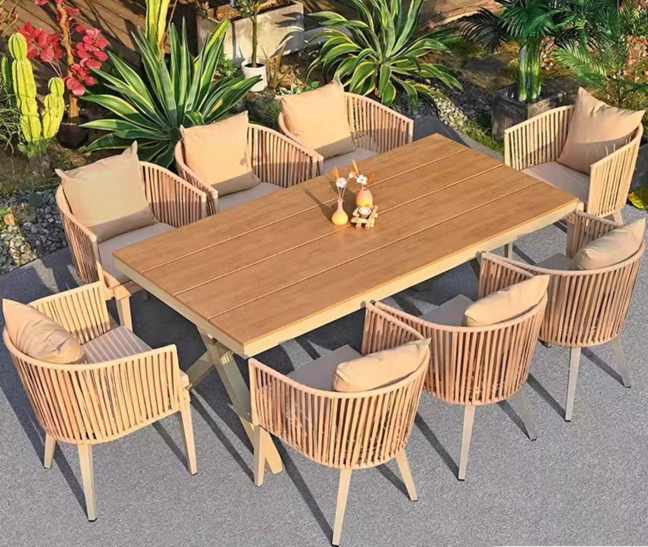 Oluh - Patio Set